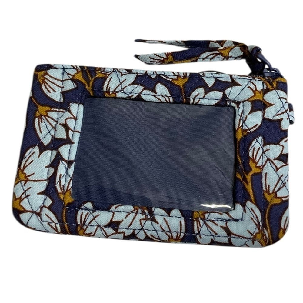 Vera Bradley Zip ID Case in PawPaw Flowers